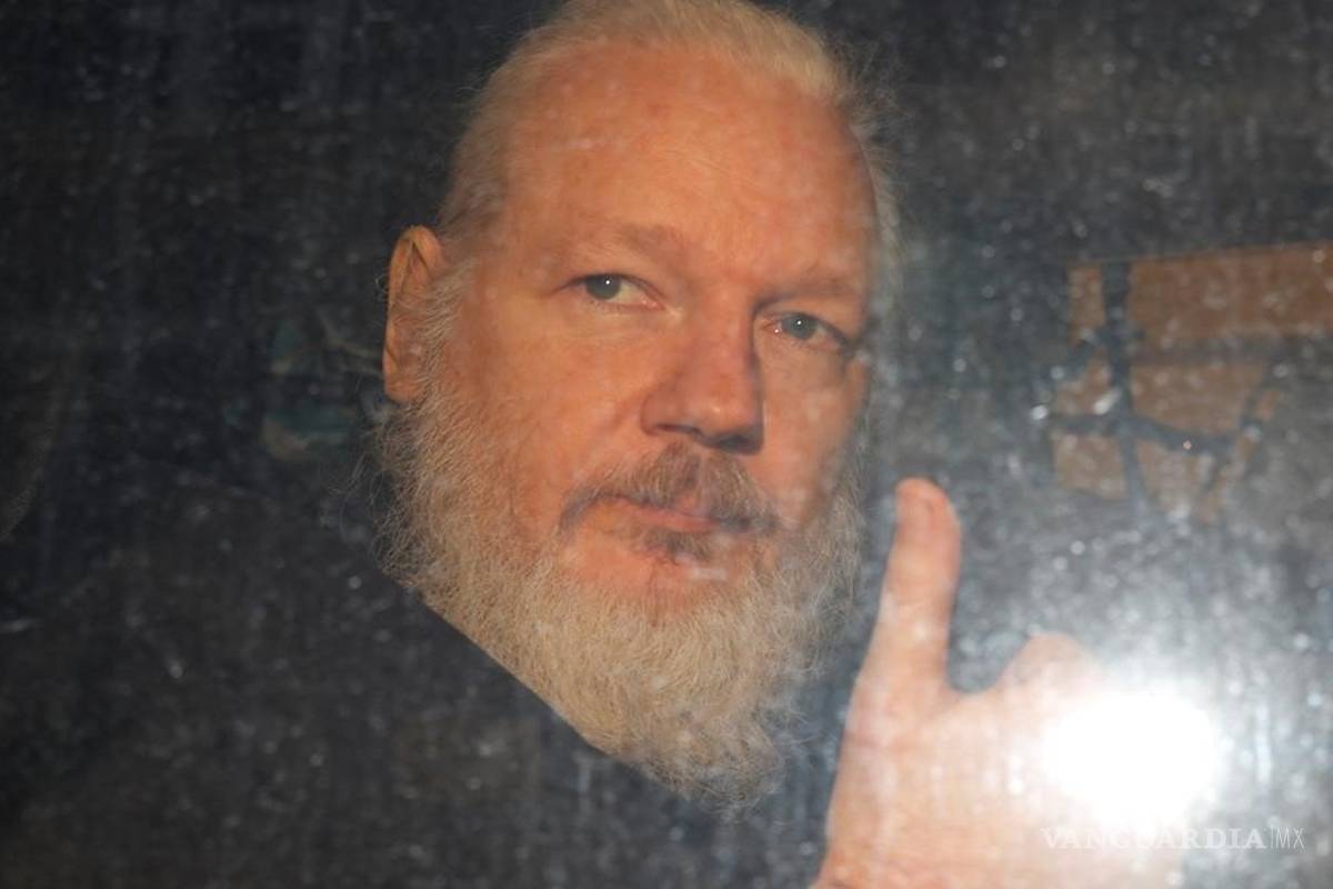 Buscan condenar a muerte a Julian Assange por espionaje