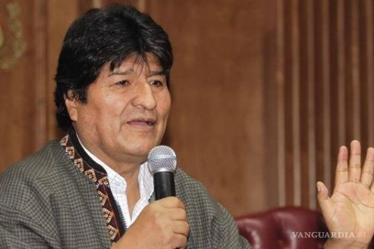 Pasan la charola para Evo Morales; diputados: 'hay que apoyarlo, pero no con limosnas'