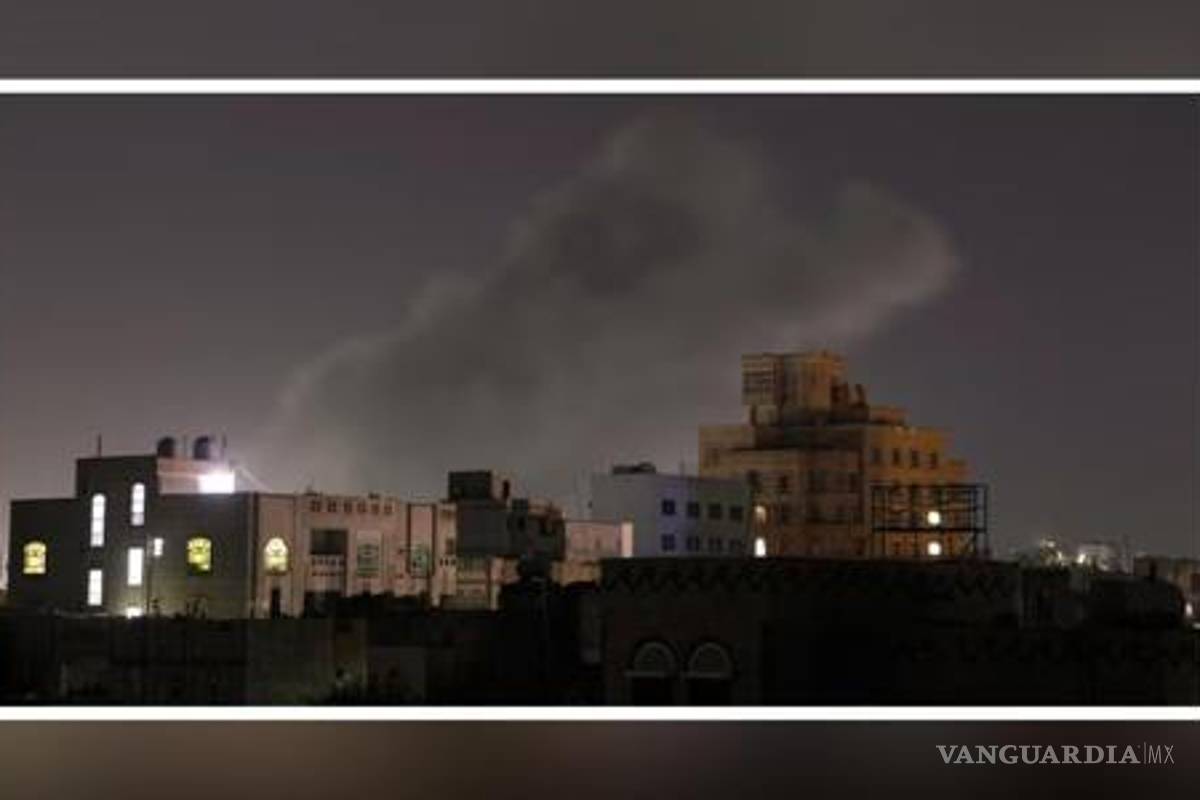 Israel responde y bombardea principal aeropuerto de Yemen y plantas de energía