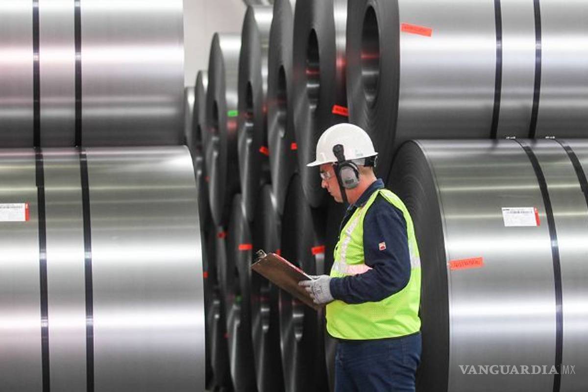 México declara 'guerra comercial' a EU, responderá con aranceles a embutidos, manzanas, berries, etc.