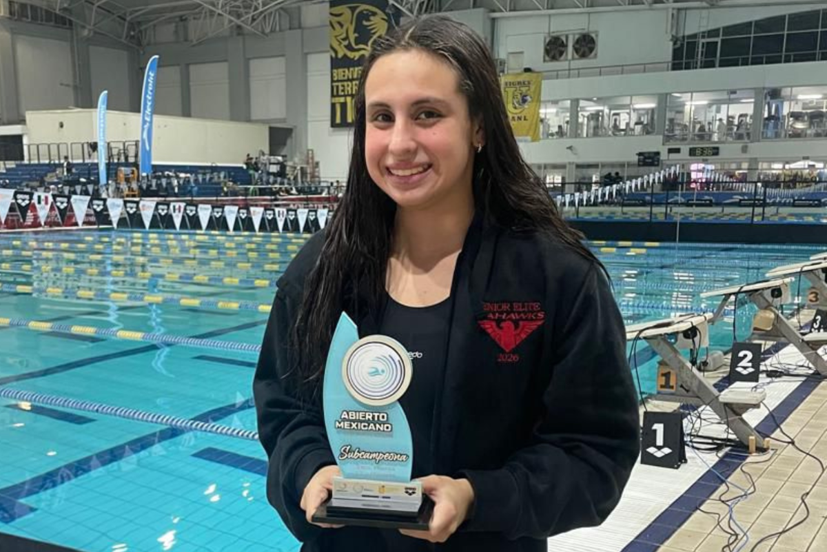 Daniela Linares Danzos construye su camino en la élite de la natación con apenas 15 años
