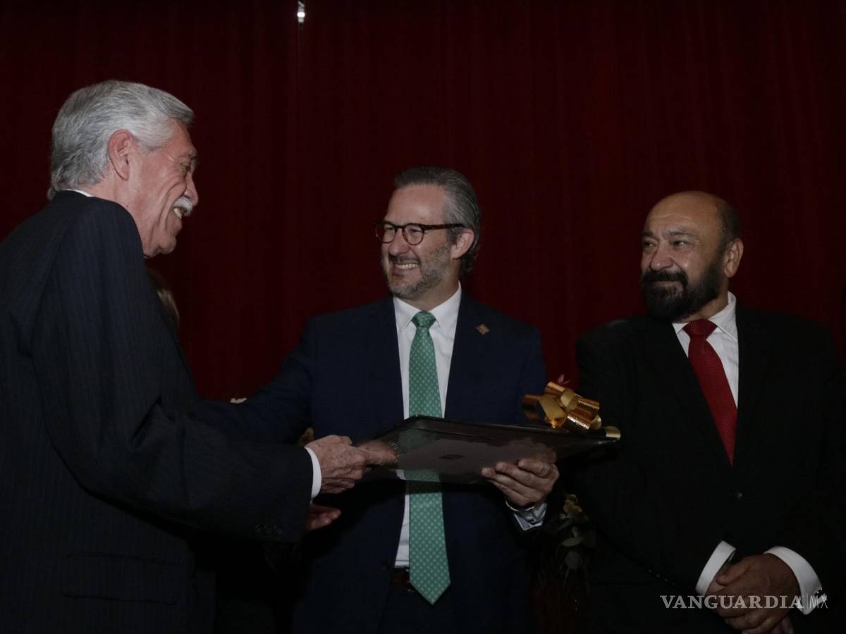 $!Celebran el 130 aniversario de la Benemérita Escuela Normal de Coahuila