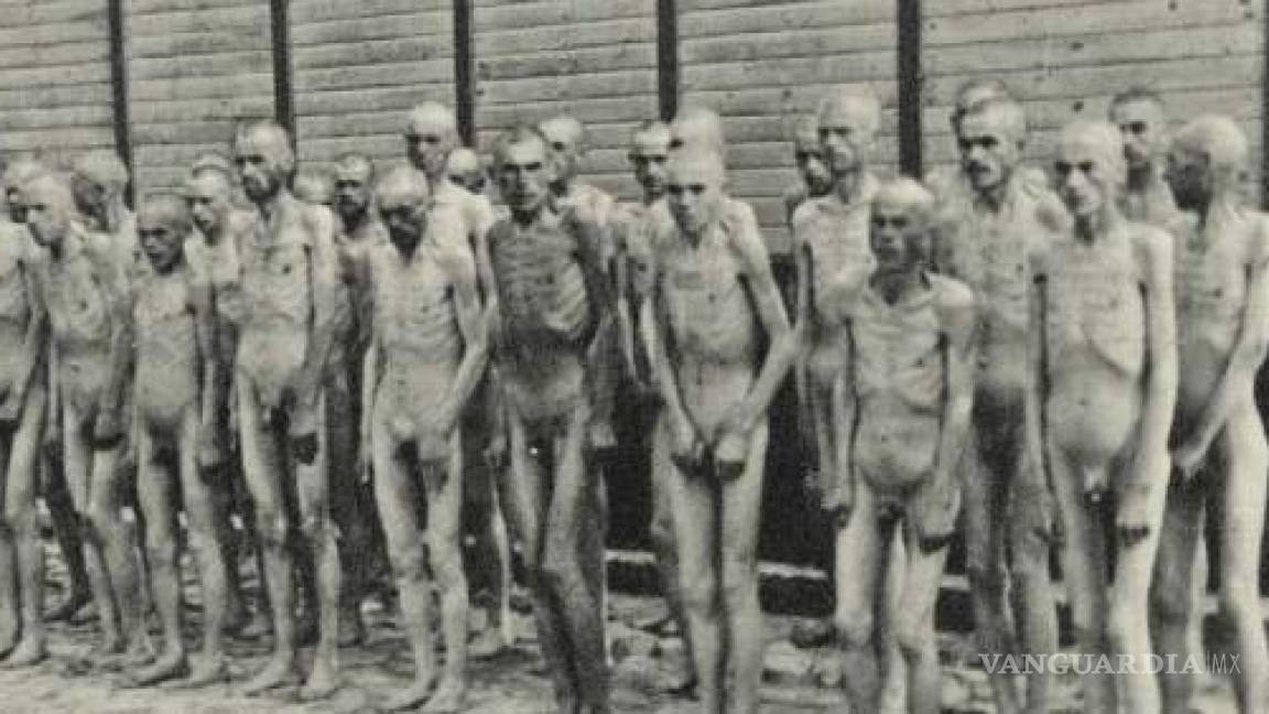 Se disculpa Facebook por censurar foto del Holocausto
