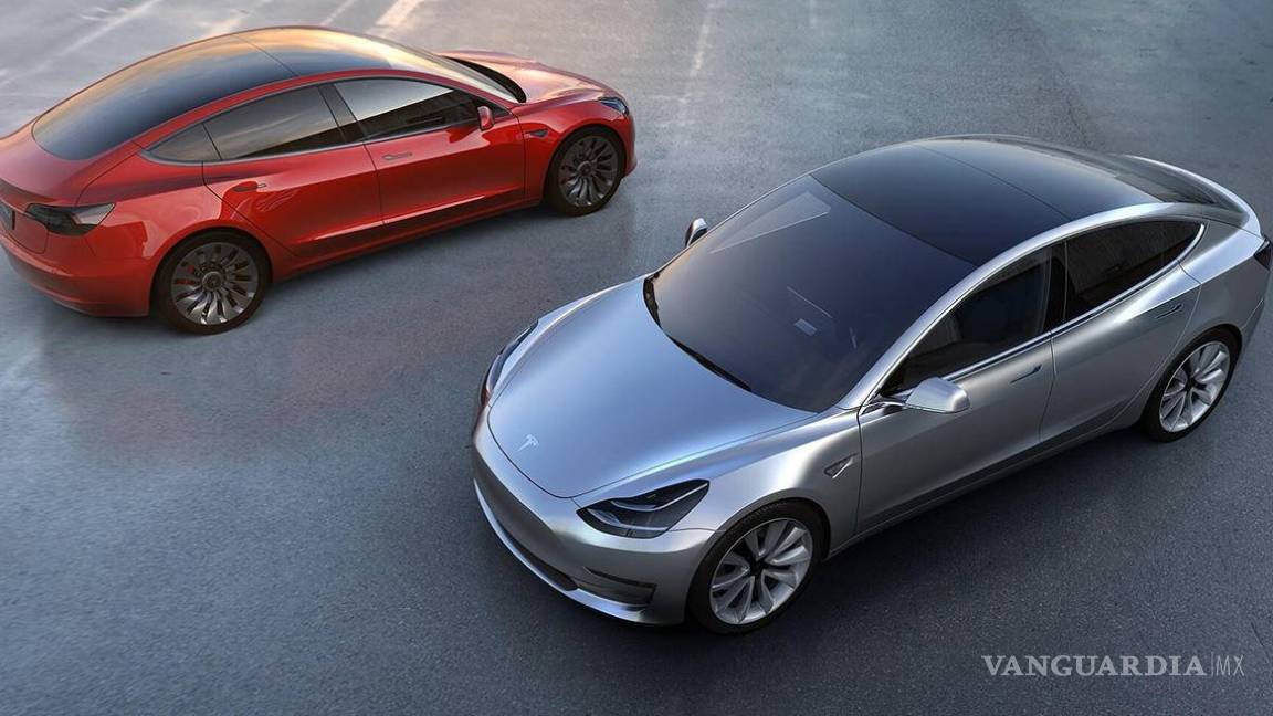 $!El Tesla Model 3 seguirá sin ser tan accesible como se pretendía: Elon Musk