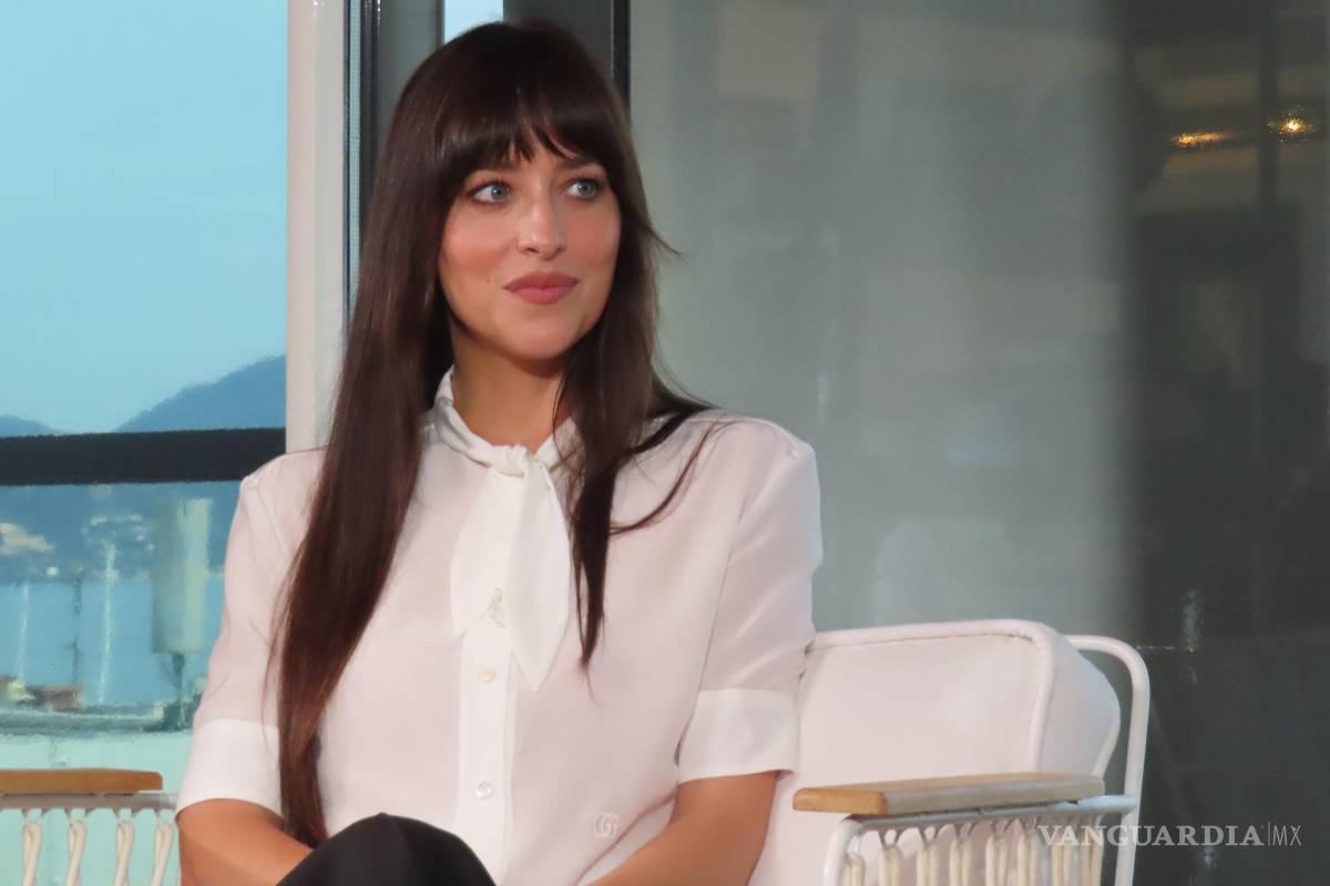 ‘No permitimos ningún idiota’: Dakota Johnson habla sobre su productora Tea Time