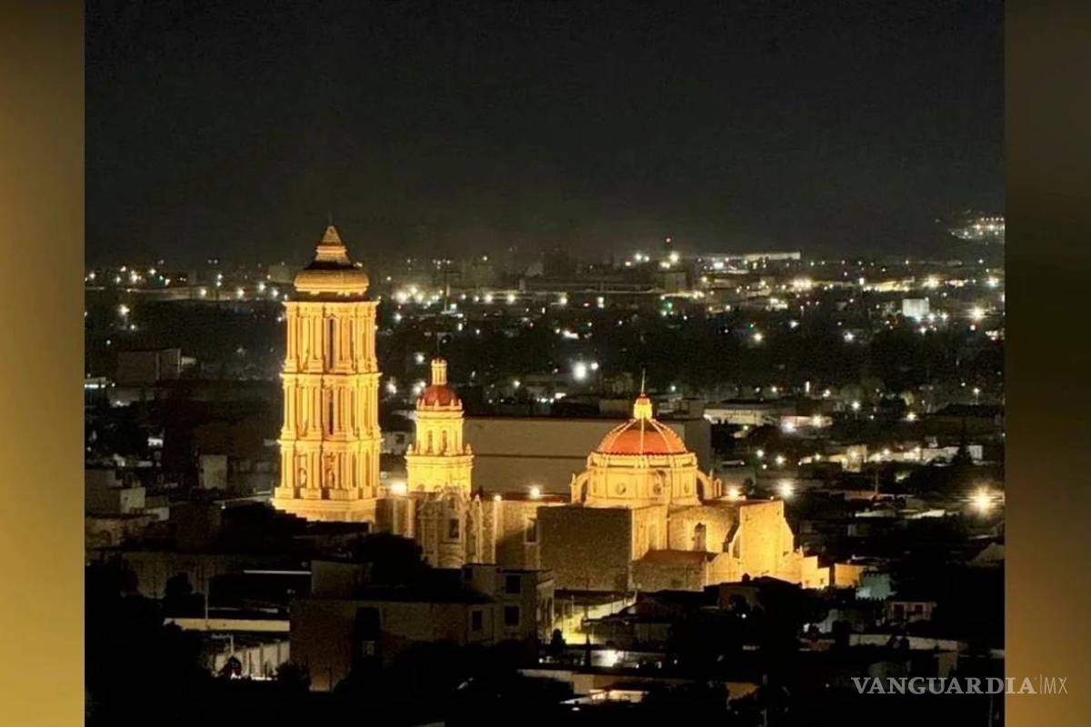 Nueva iluminación de la Catedral de Santiago embellece el Centro de Saltillo
