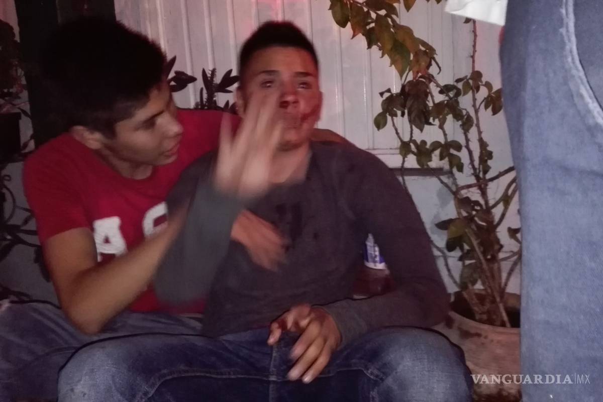 Pandilleros agreden a tres jóvenes en colonia de Saltillo