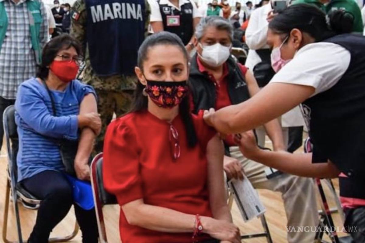 Recibe Claudia Sheinbaum su primera dosis de vacuna contra COVID-19