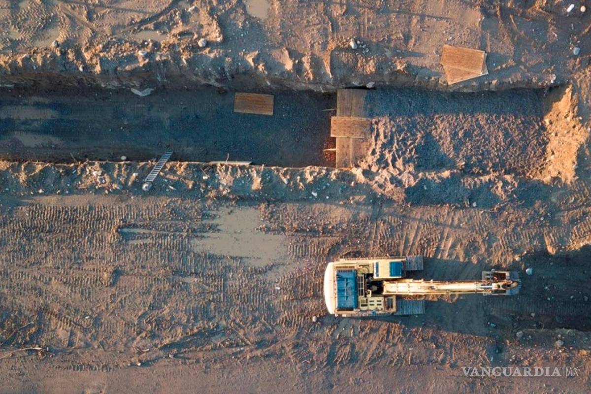 Nueva York utiliza fosa común para enterrar muertos por COVID-19