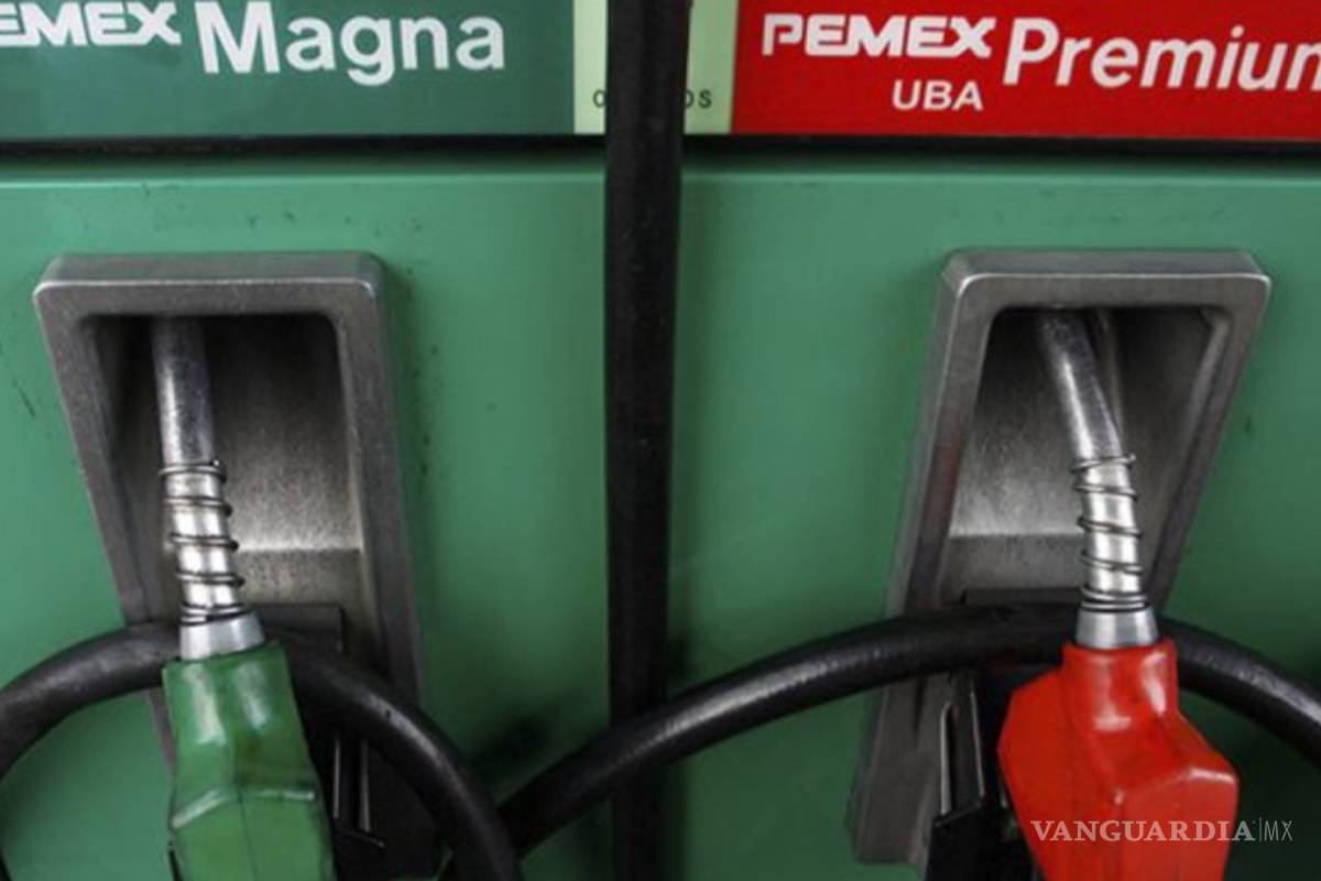 Baja precio de la gasolina hasta los 14 pesos en Saltillo