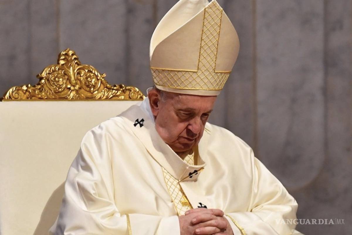 Papa Francisco pide que vacuna contra COVID-19 sea universal