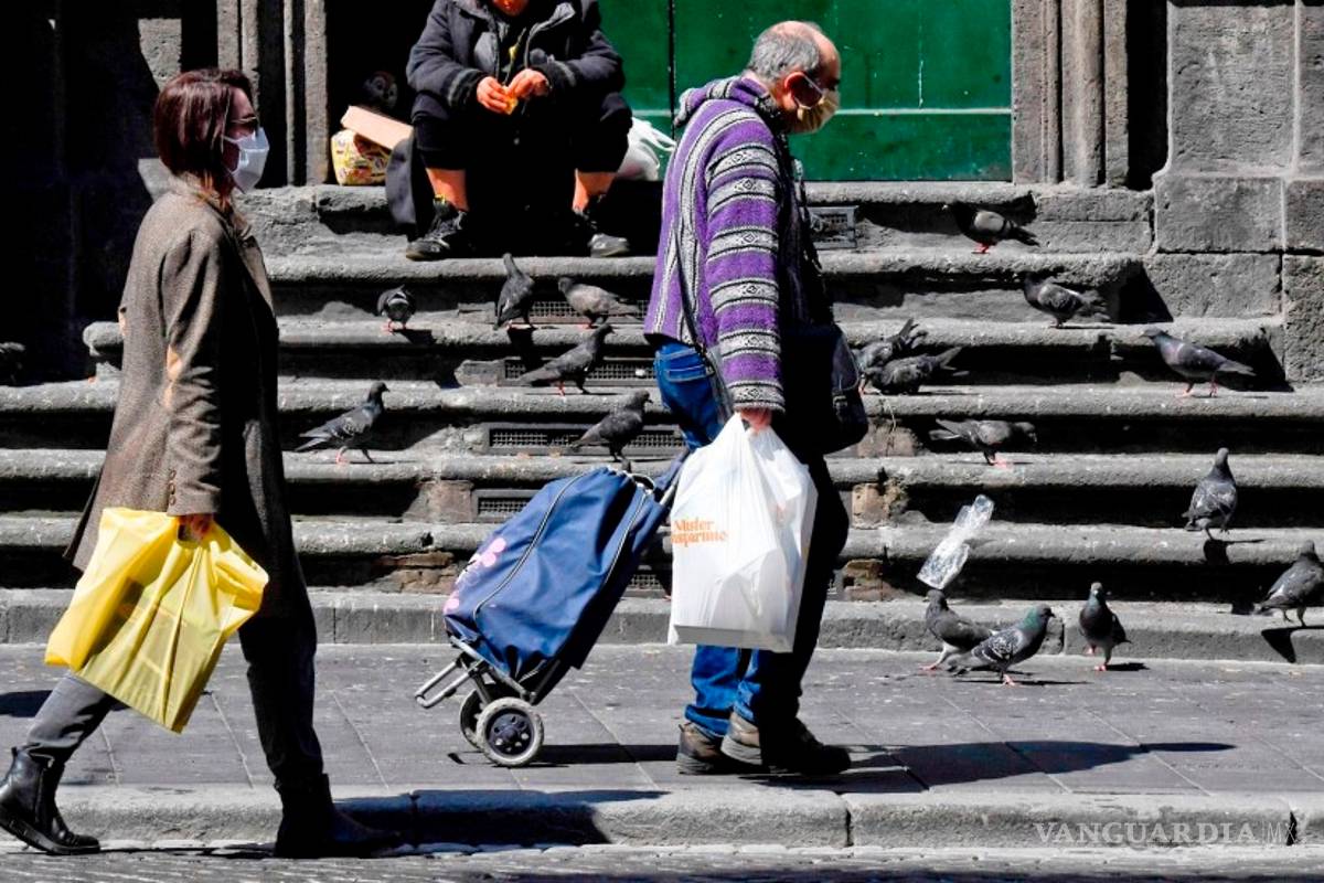 Coronavirus: Distancia social en exterior por COVID-19 debe ser al menos cuatro metros: estudio