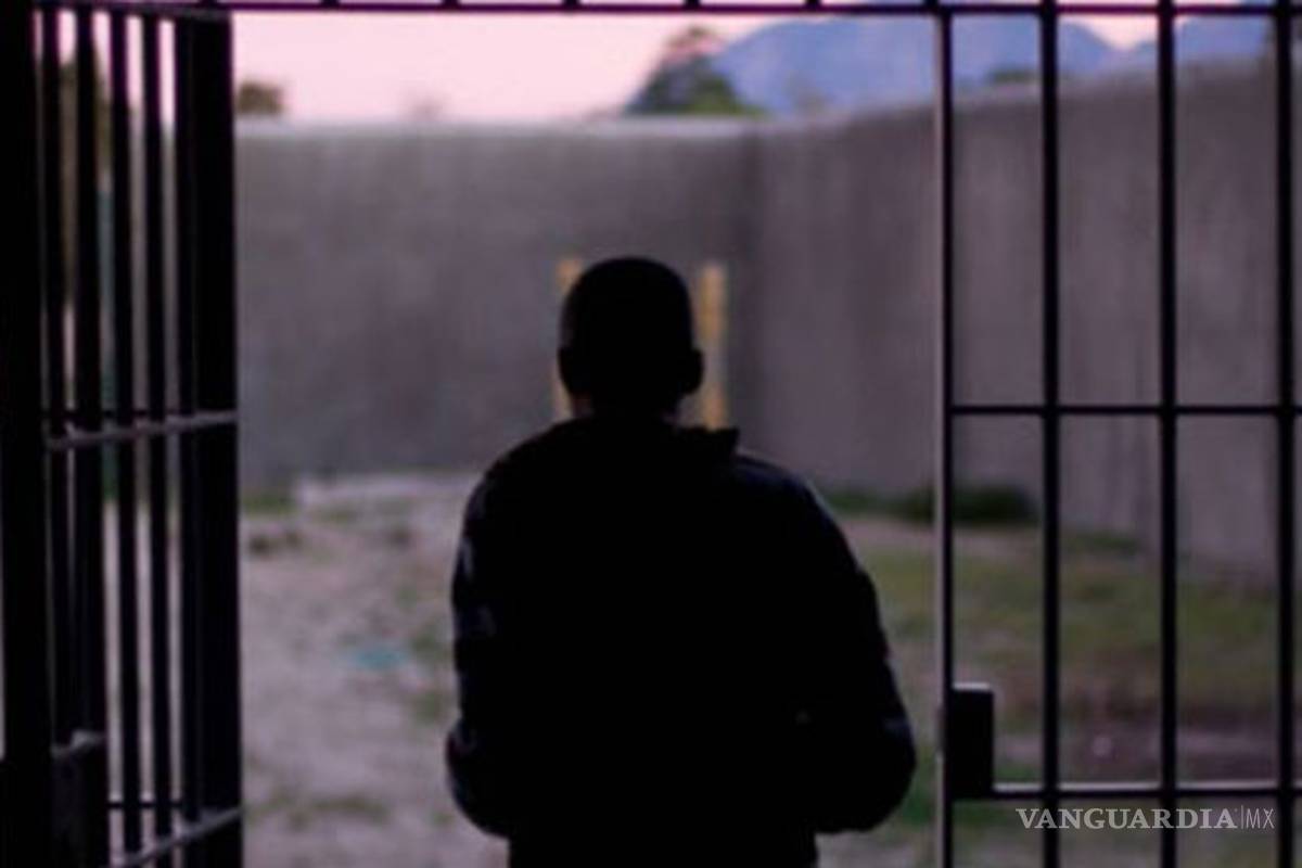 Le dan Navidad a homicida: lo dejan libre