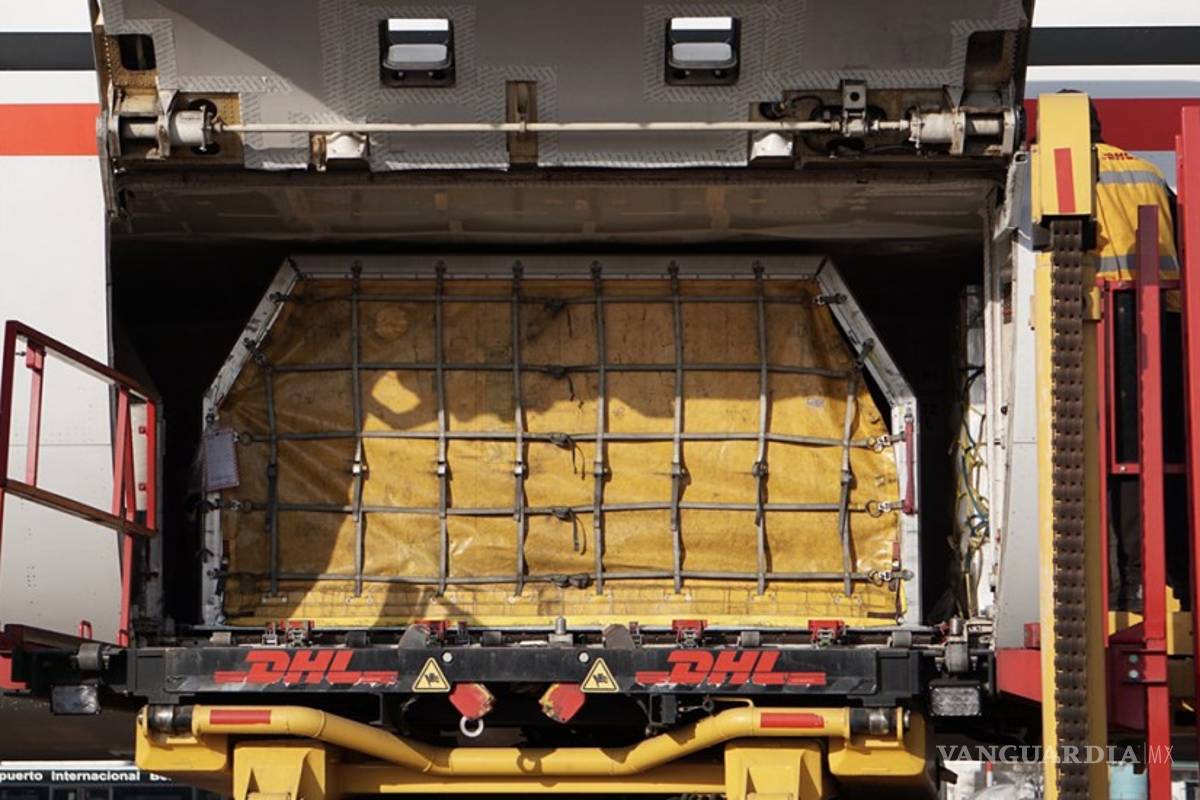 Llegan a México otras 145 mil vacunas contra COVID-19 de Pfizer