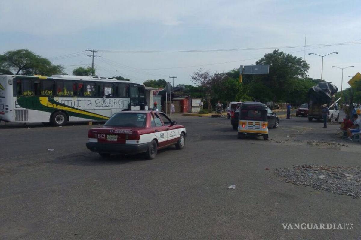 CNTE permite acceso intermitente en vías del Istmo