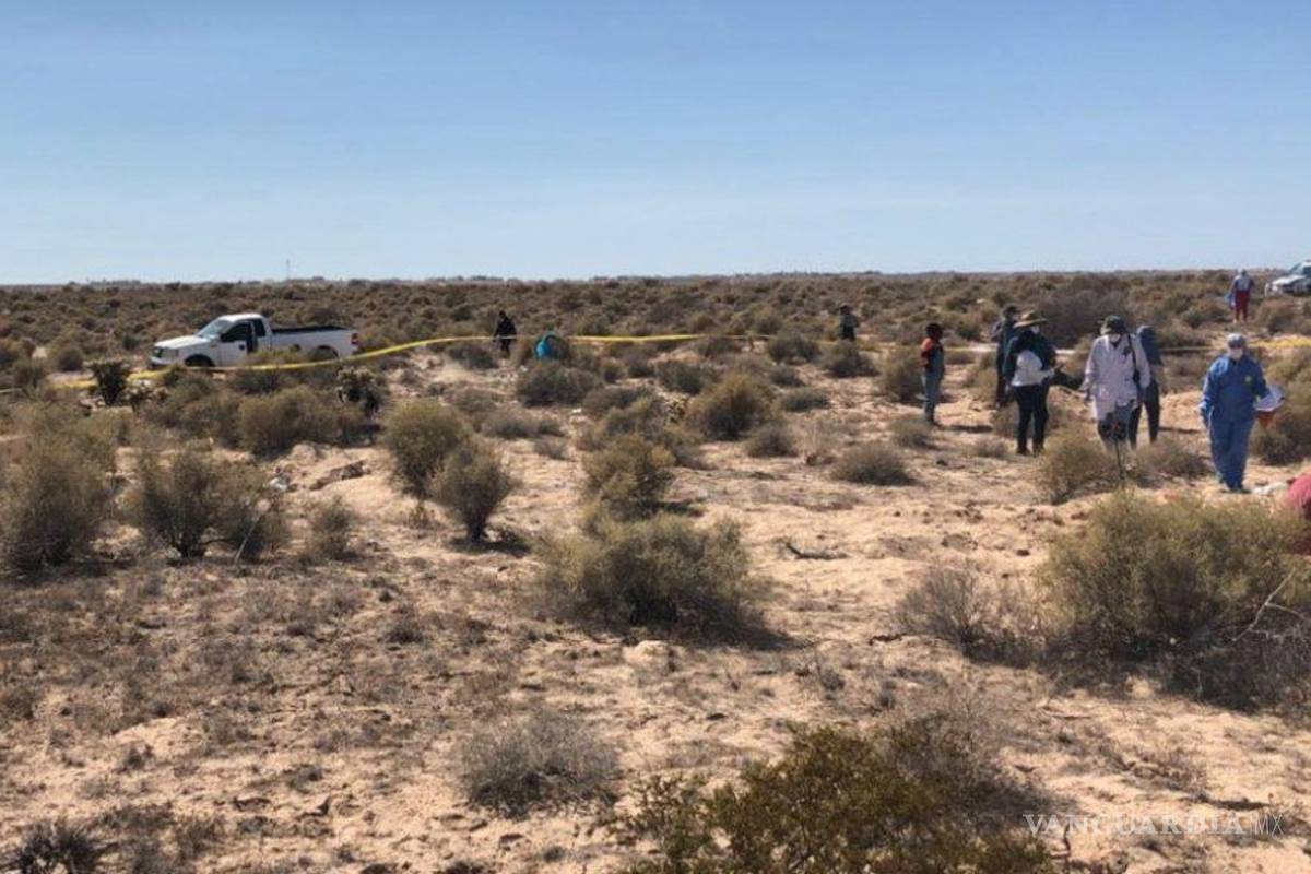 Encuentran 13 cuerpos enterrados en carretera de Sonora