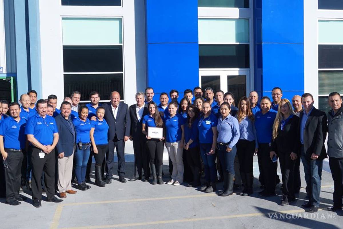 Phillips amplía su planta en Arteaga