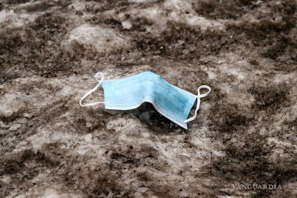 Casos globales de COVID-19 se han reducido 50 % en cinco semanas