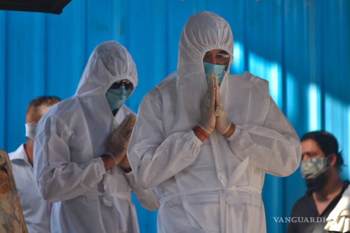 India registra menos de 200 mil casos de COVID-19 por primera vez en 41 días