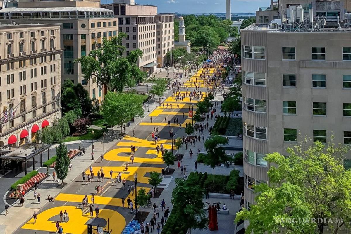 Renombran ‘Black Lives Matter’ a calle que lleva a la Casa Blanca