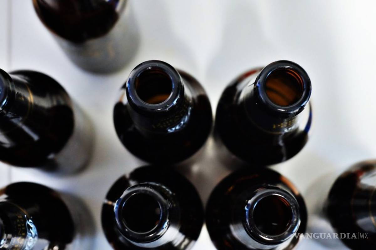 Suman 40 muertos por consumo de alcohol adulterado en Jalisco