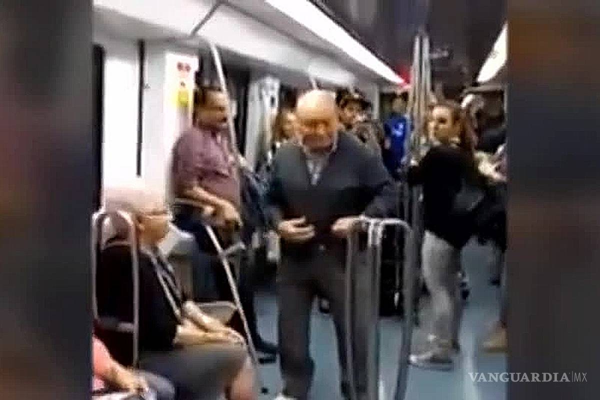 Ancianos bailan al ritmo de hip hop en el metro de Barcelona