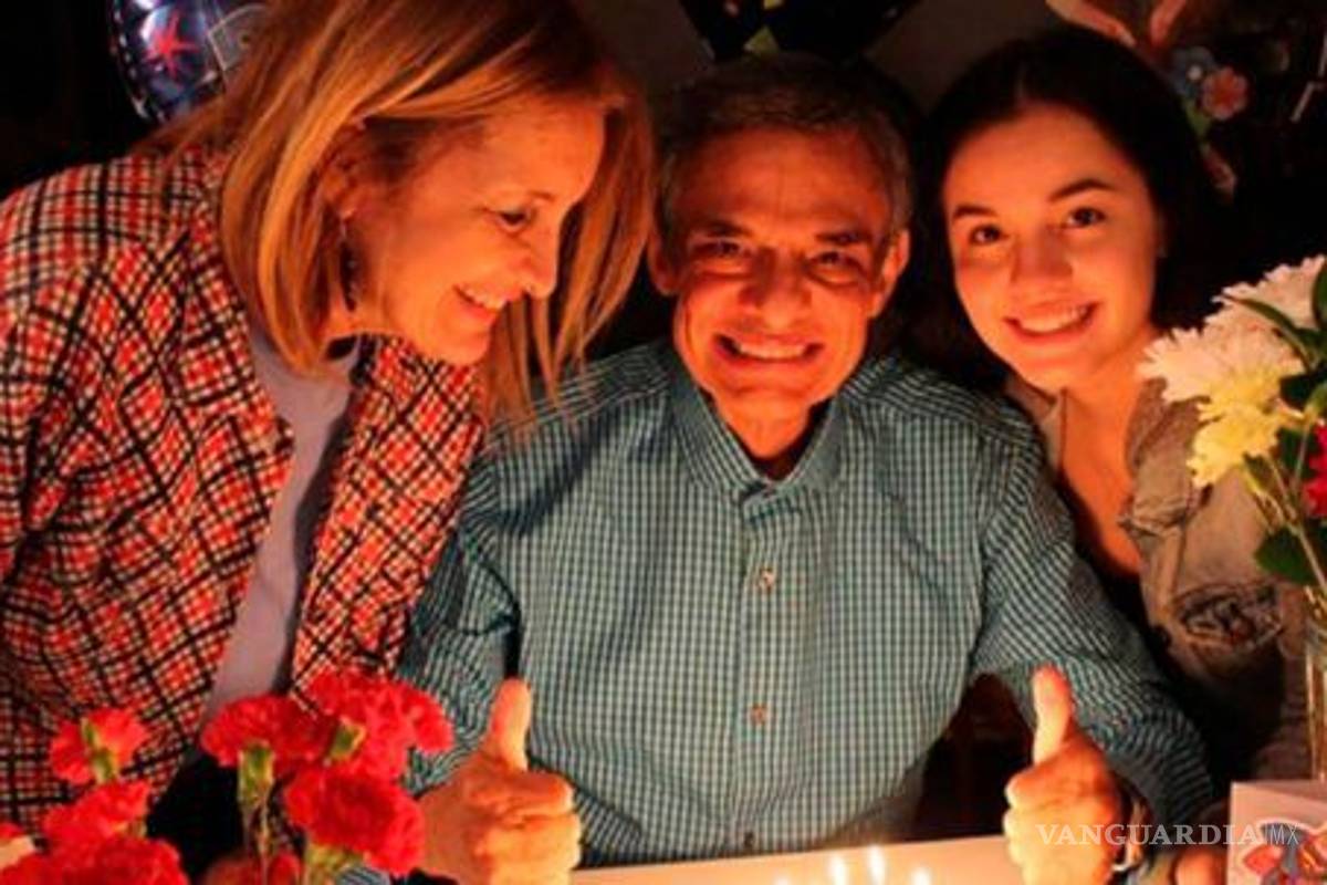 Sarita busca un panteón barato para las cenizas de José José; señalan que están en crisis económica