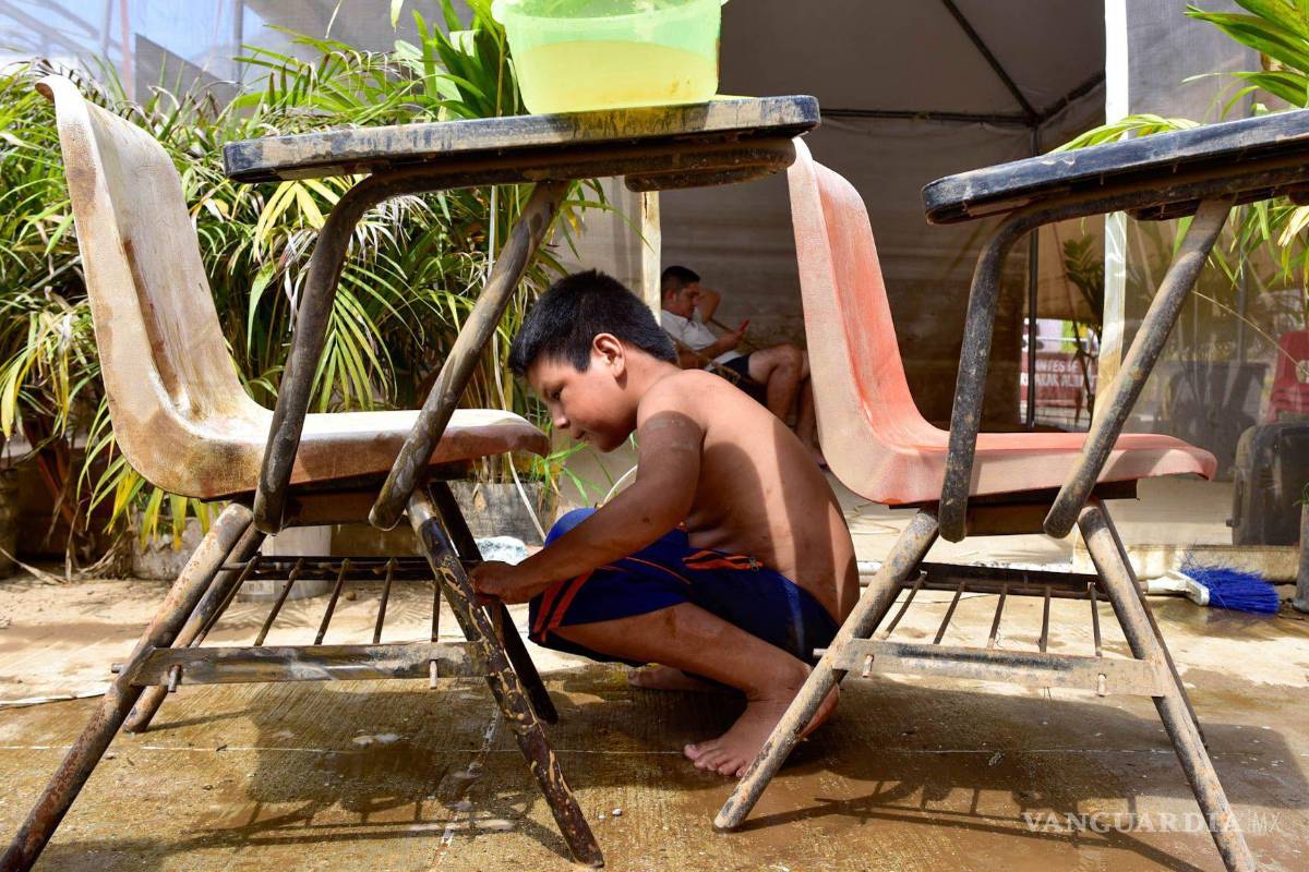 Dejan lluvias sin clases a 743 mil alumnos en 5 estados