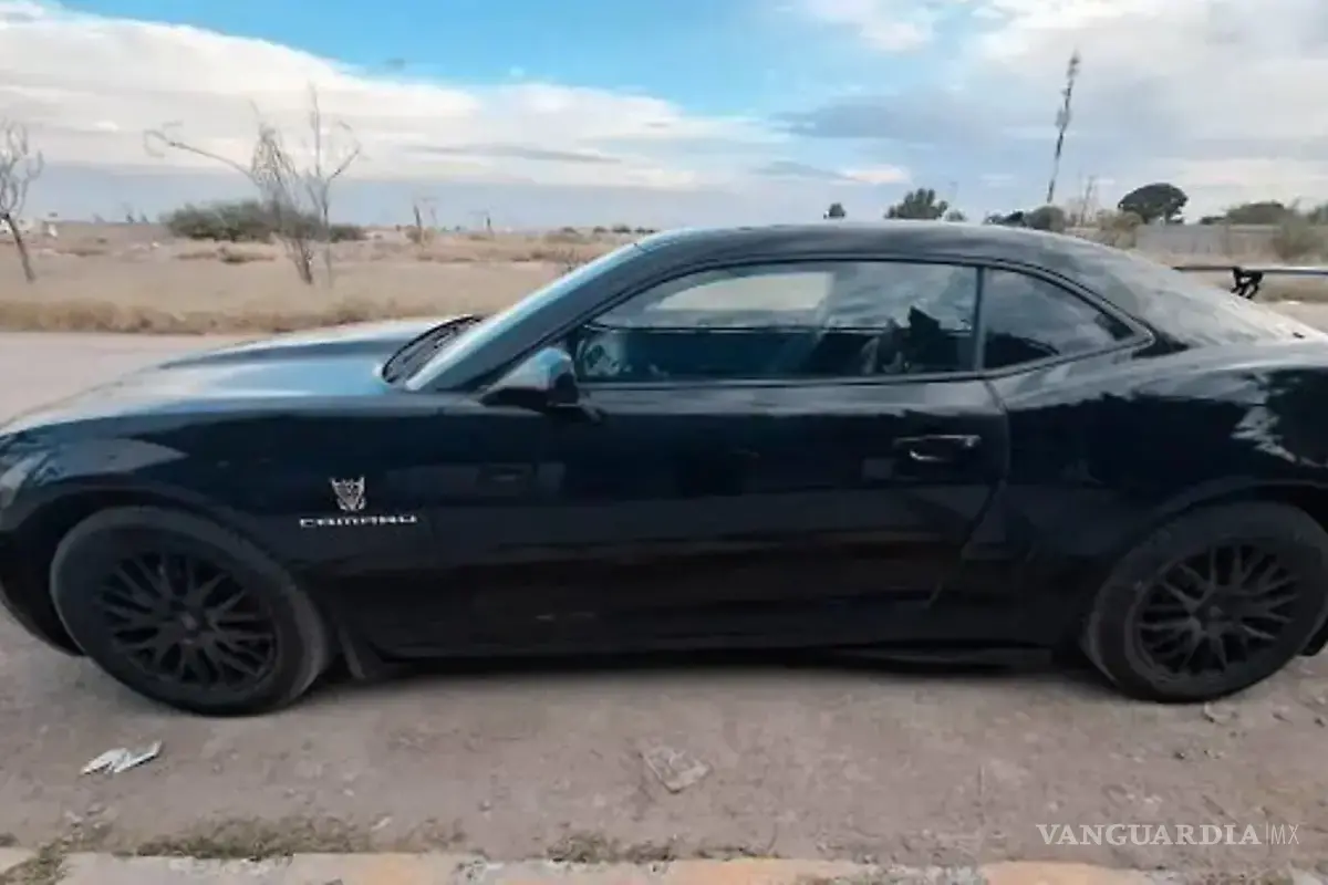 Aseguran Camaro con placas sobrepuestas y detienen a torreonense en Gómez Palacio