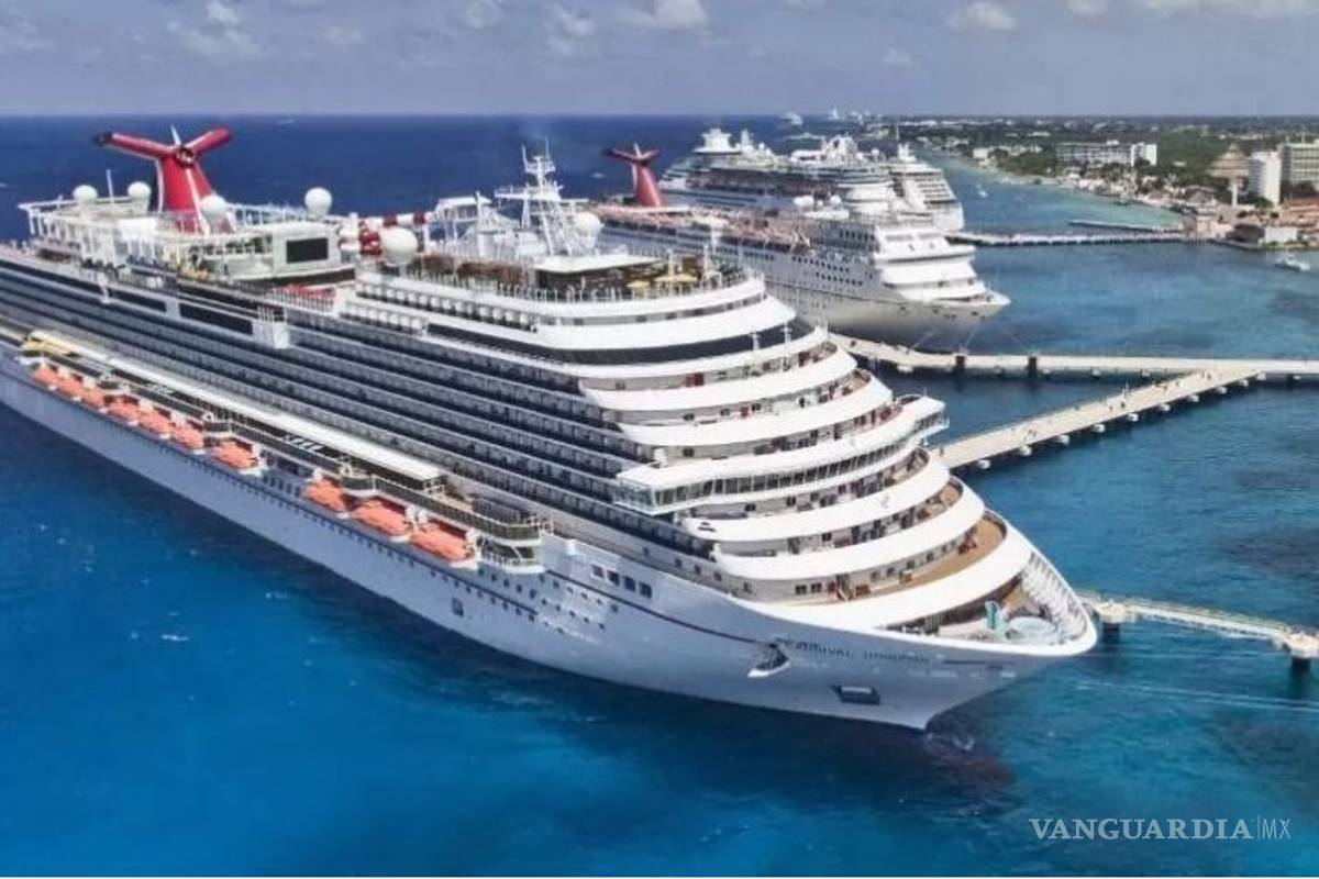Crucero MSC Meraviglia atraca en Cozumel; pasajeros continúan en la embarcación