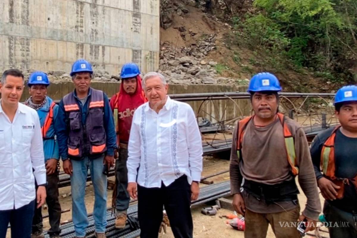 Desde Oaxaca, asegura AMLO que gobierna para todos y no es faccioso