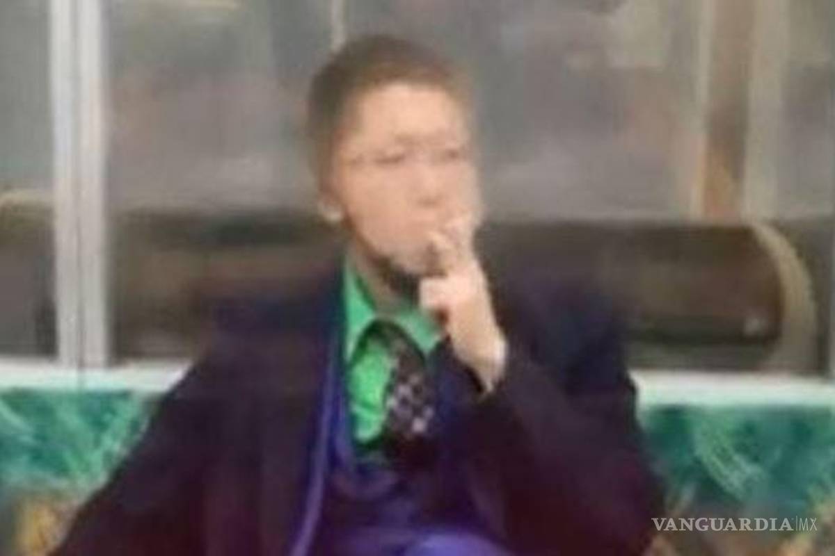 Apuñala hombre disfrazado de El Joker a personas en metro de Tokio; intenta incendiar los vagones