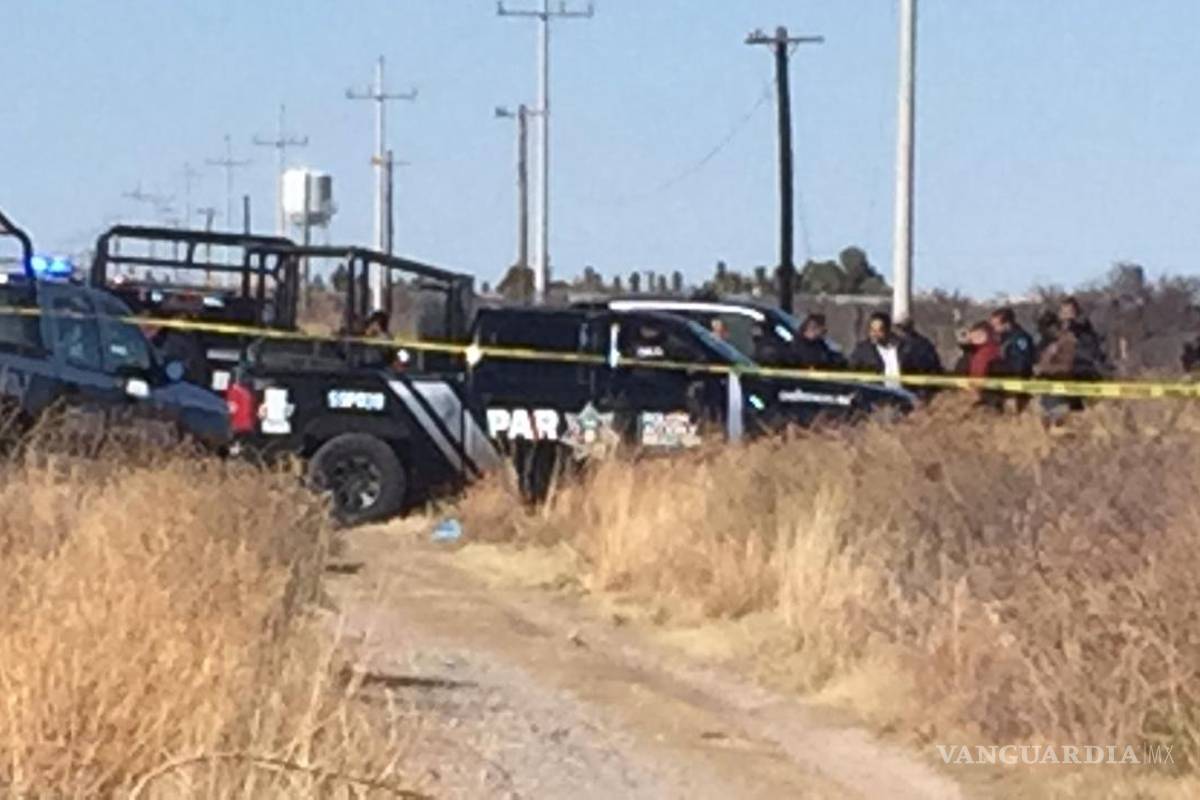 $!Encuentran cuerpo desmembrado en carretera a General Cepeda; tenía un mensaje clavado