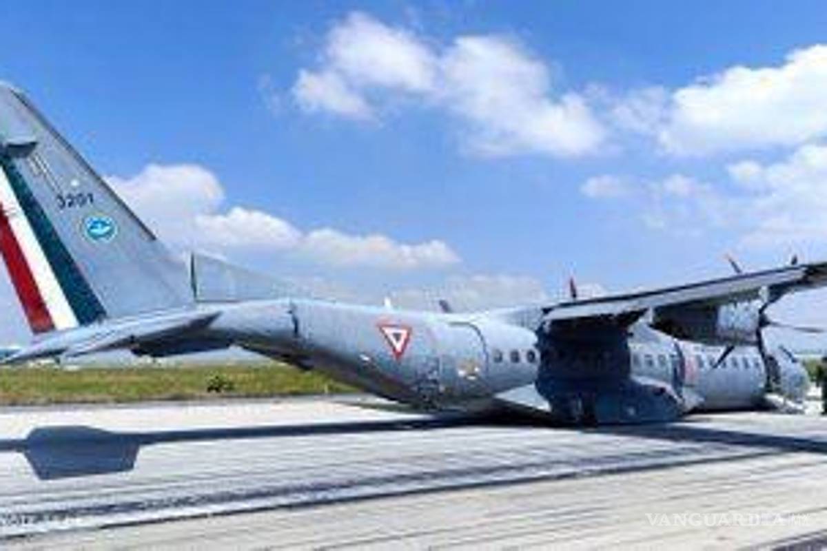 $!Avión de la Fuerza Aérea aterrizó de emergencia en el AIFA; descartan heridos