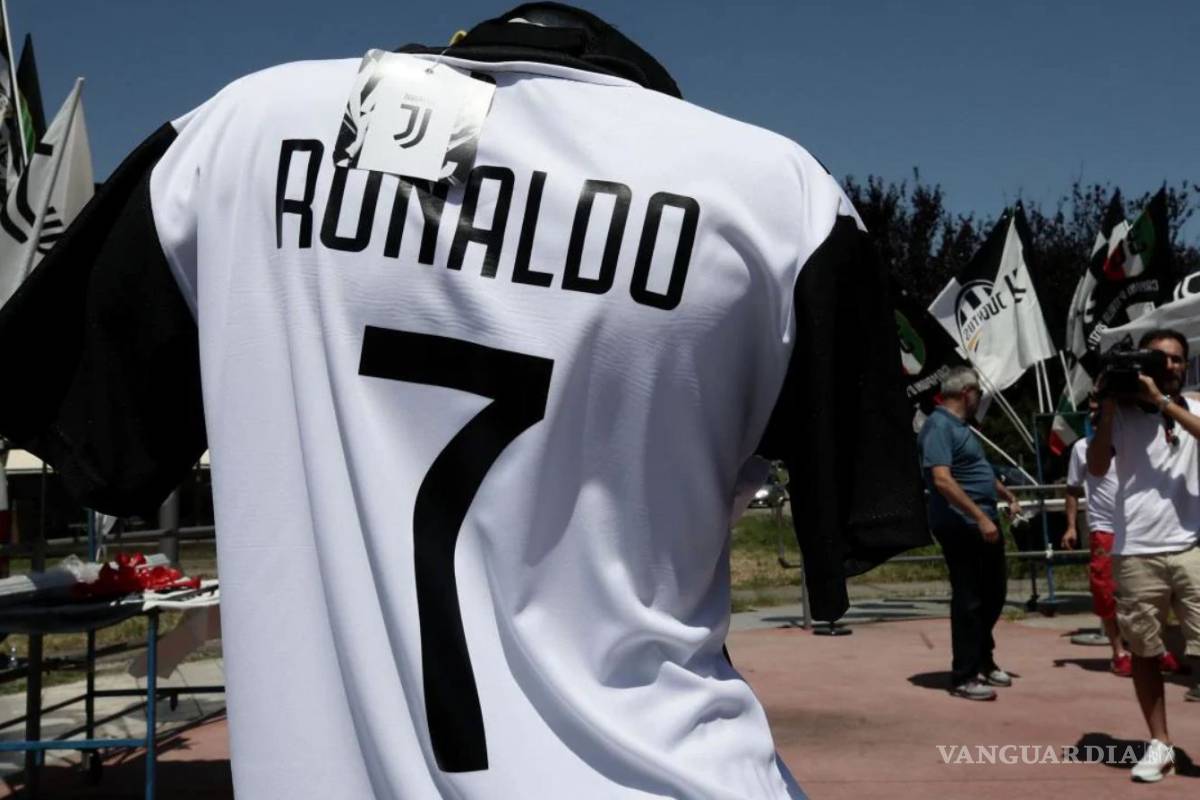 Aficionados de la Juventus colapsan tienda en línea por la venta de la jersey de Cristiano Ronaldo