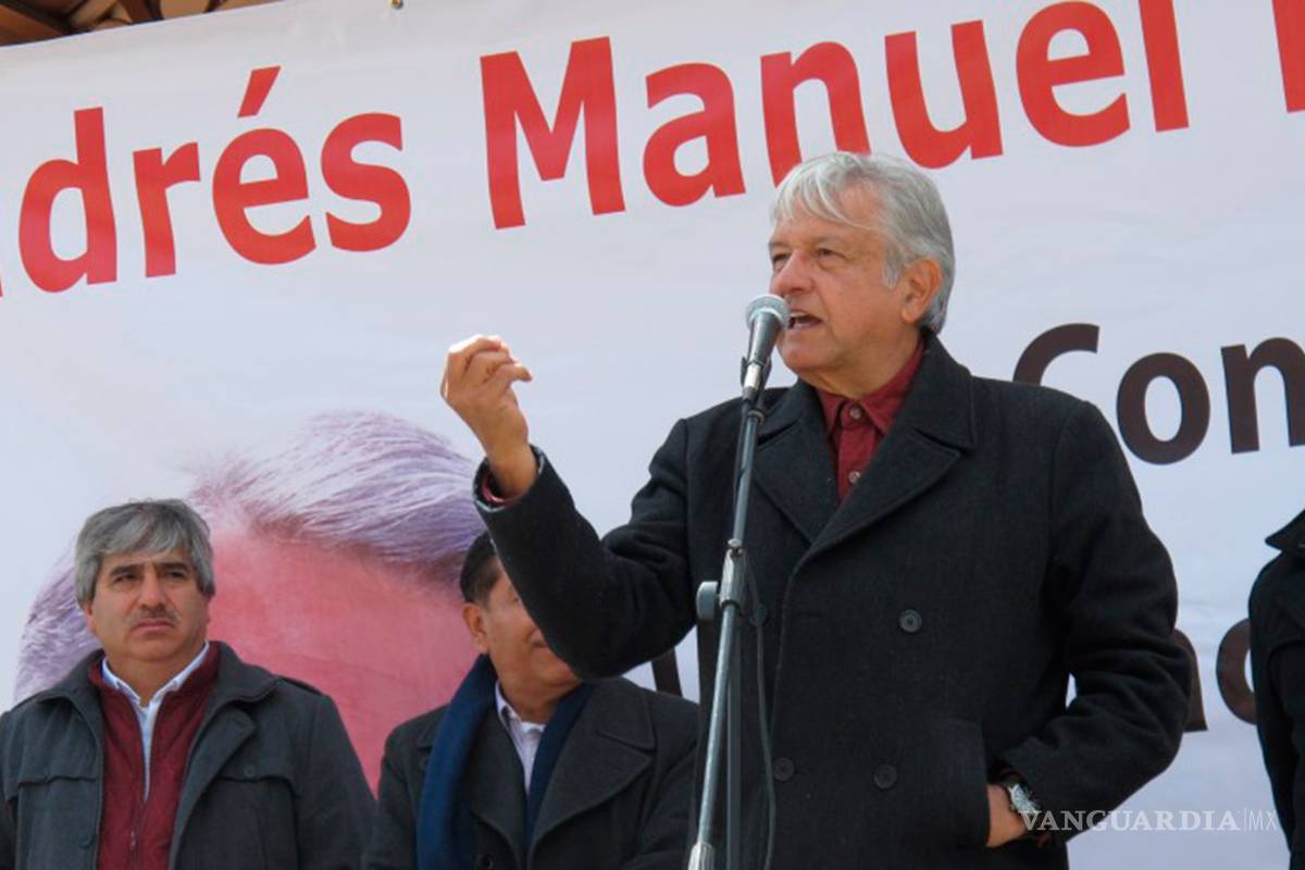 AMLO pasa casi todos sus días de gira en estados gobernados por Morena y el PRI