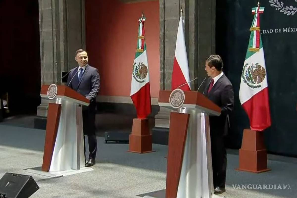 Peña Nieto recibe al mandatario de Polonia en Palacio Nacional