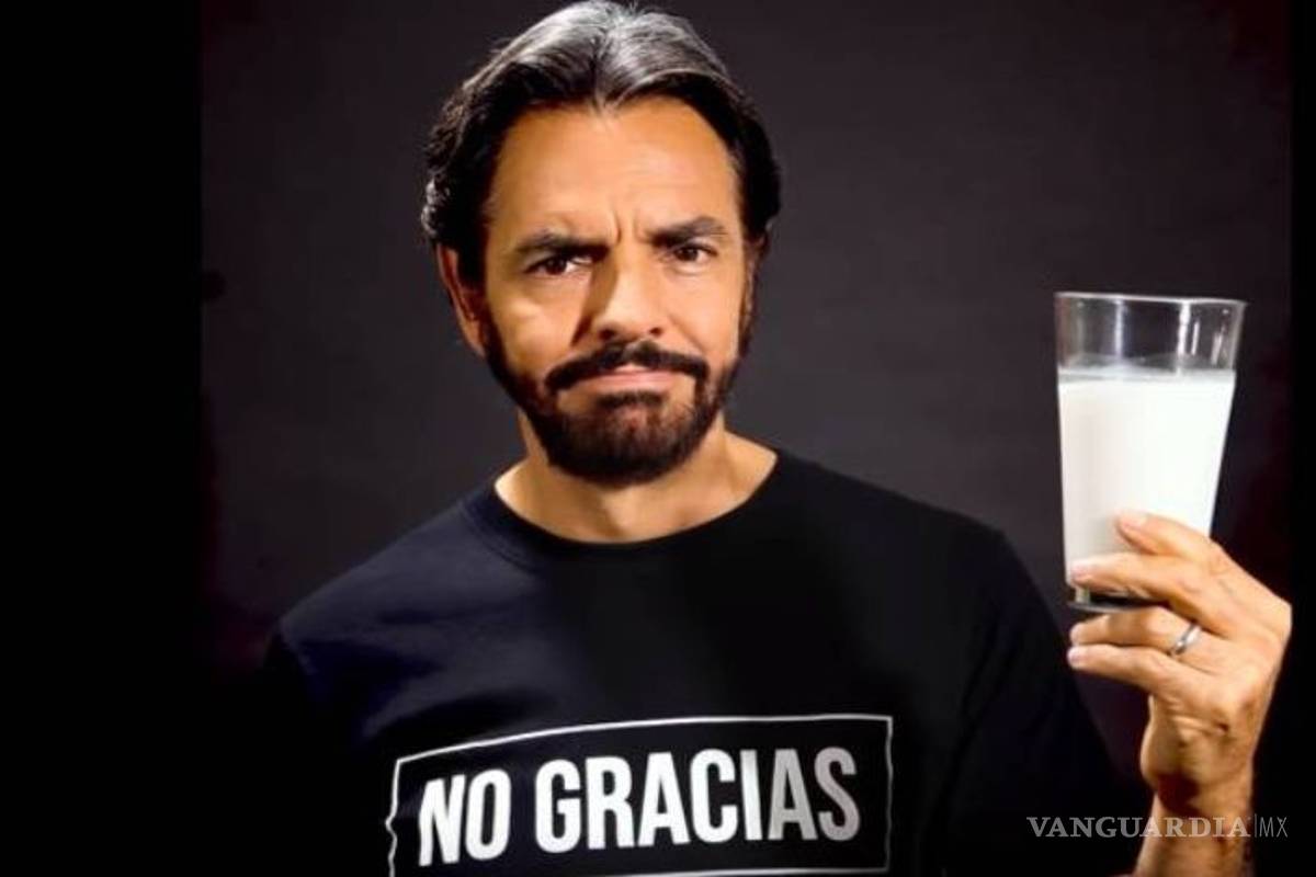 Critican a Eugenio Derbez por campaña contra leche de vaca