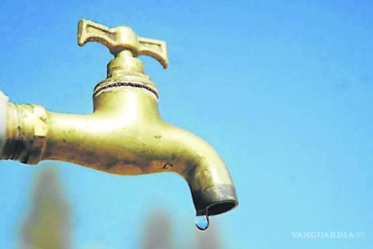 Cortan servicio de agua por mantenimiento de tuberías en Monclova y Frontera