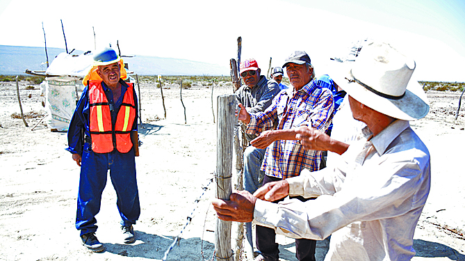 Toman ejidatarios opositores obras del Cimari en Cepeda