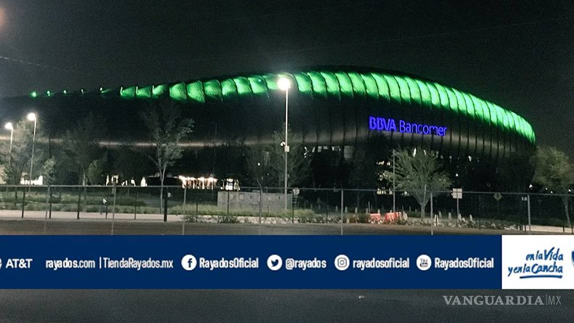 $!Monumentos y estadios de fútbol se iluminan de verde en homenaje al Chapecoense (galería)