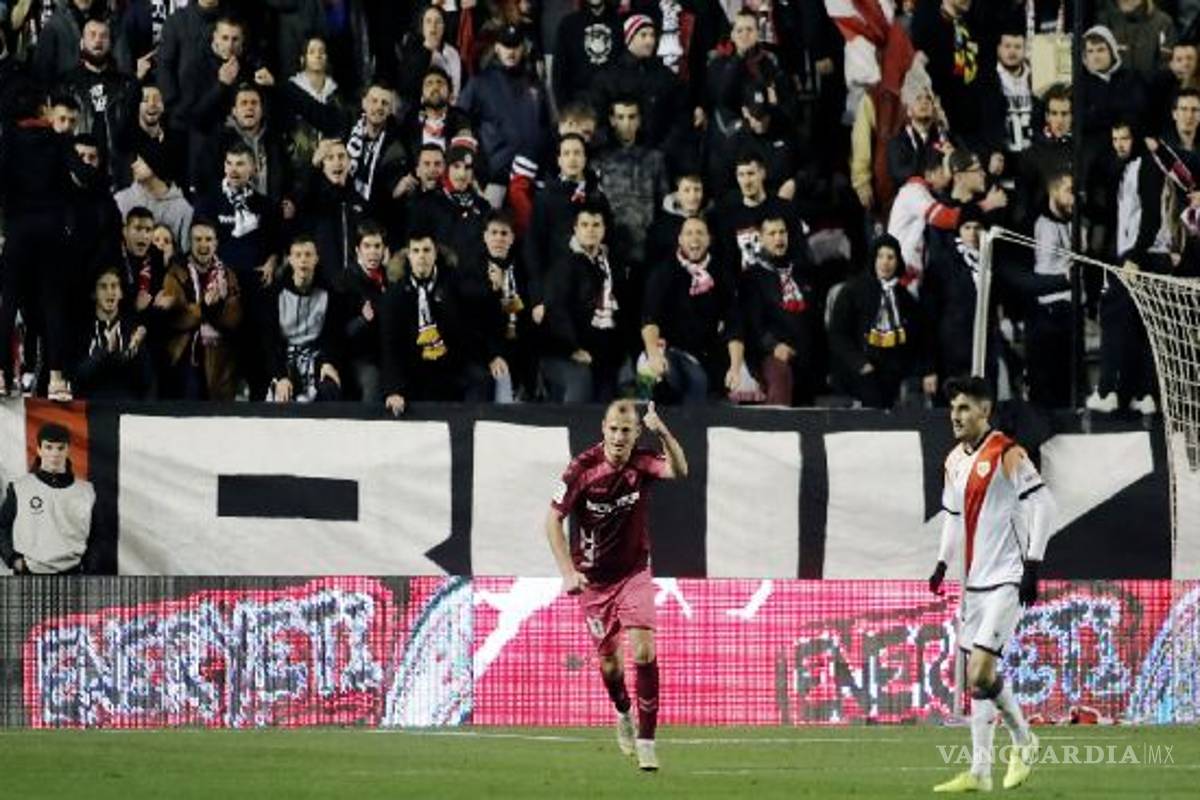 Se suspende partido en España por gritarle 'put... nazi' a jugador