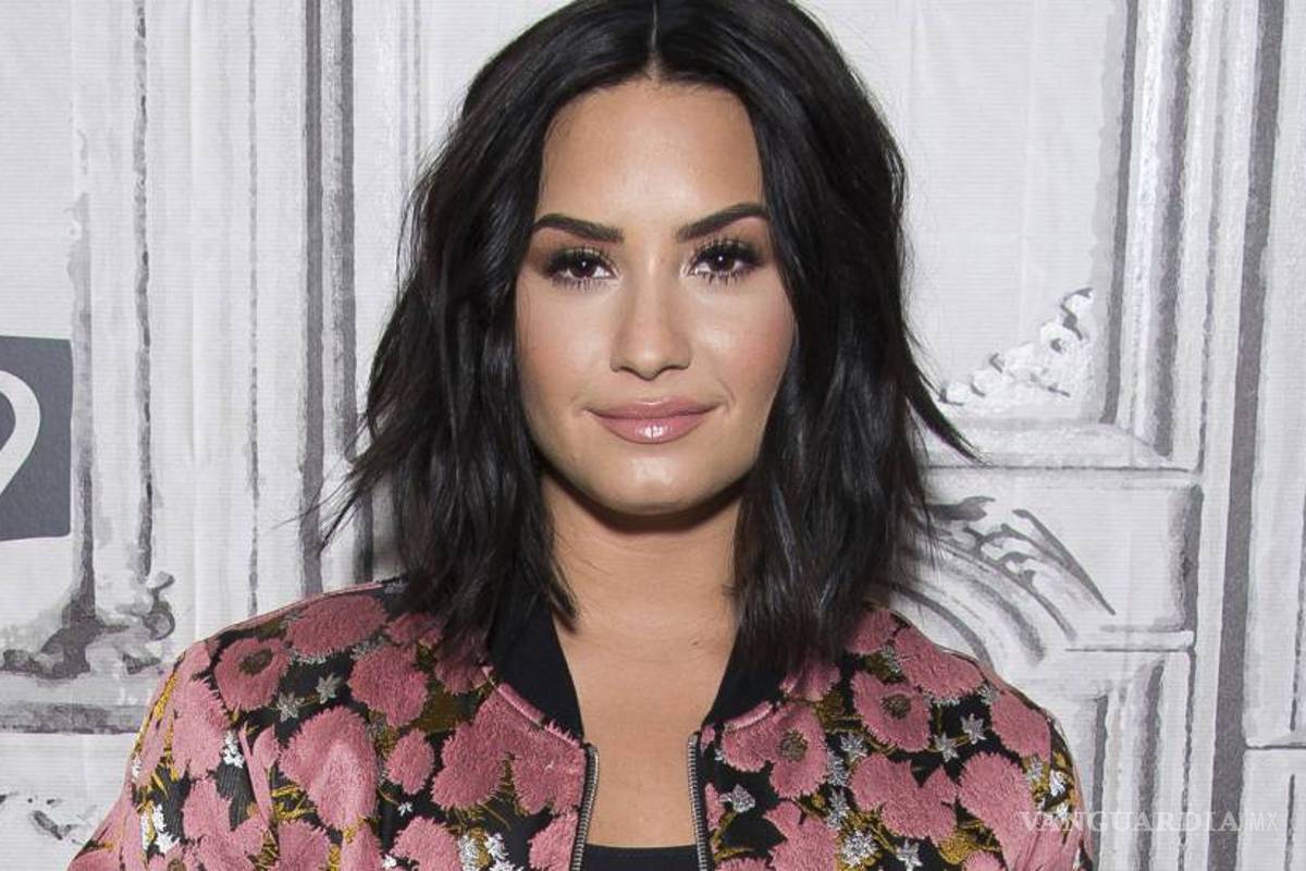 Captan a Demi Lovato fuera de rehabilitación