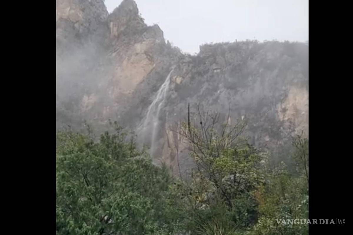 Cautiva a saltillenses resurgimiento de cascada en el Cañón de San Lorenzo
