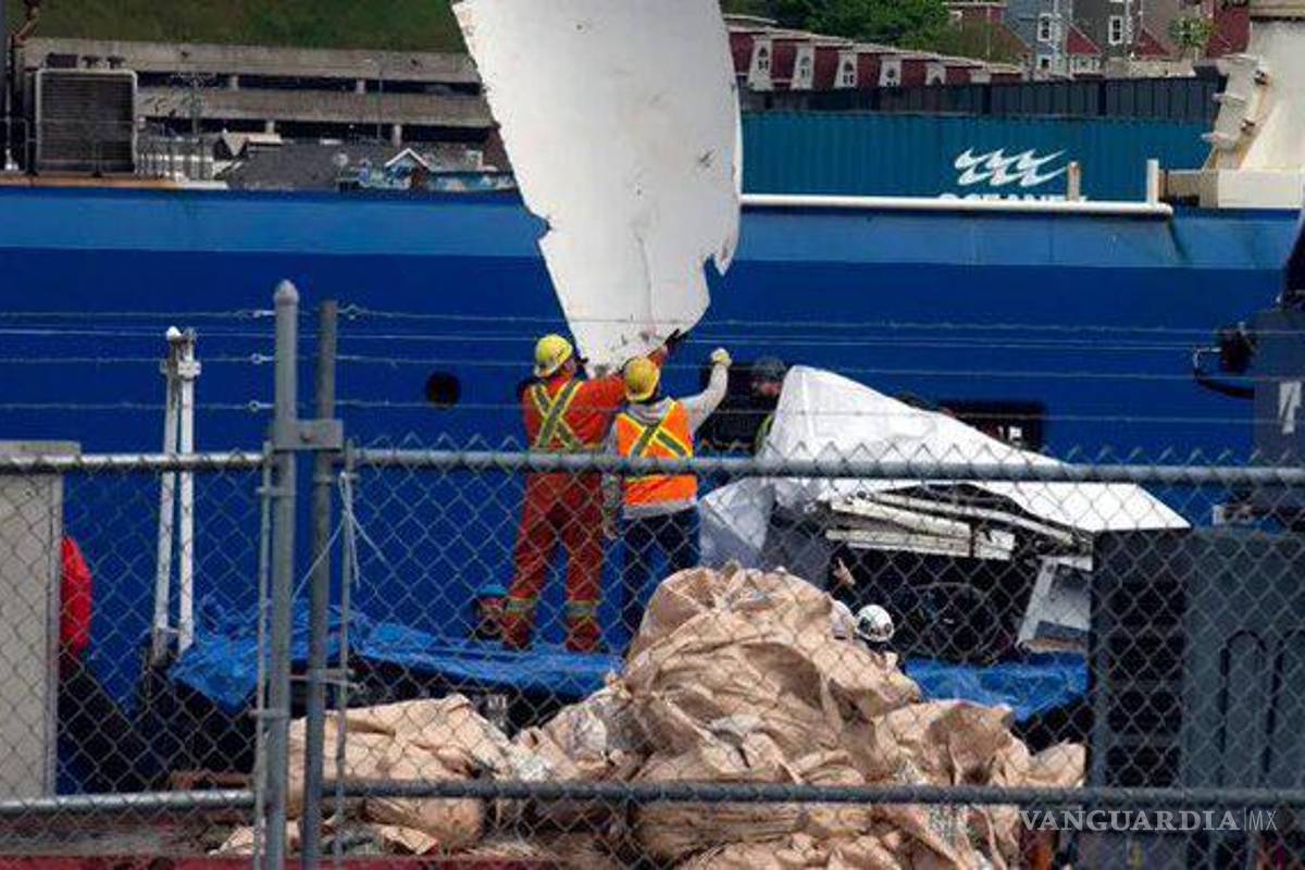 Recuperan escombros del submarino Titán; EU localiza posibles restos humanos