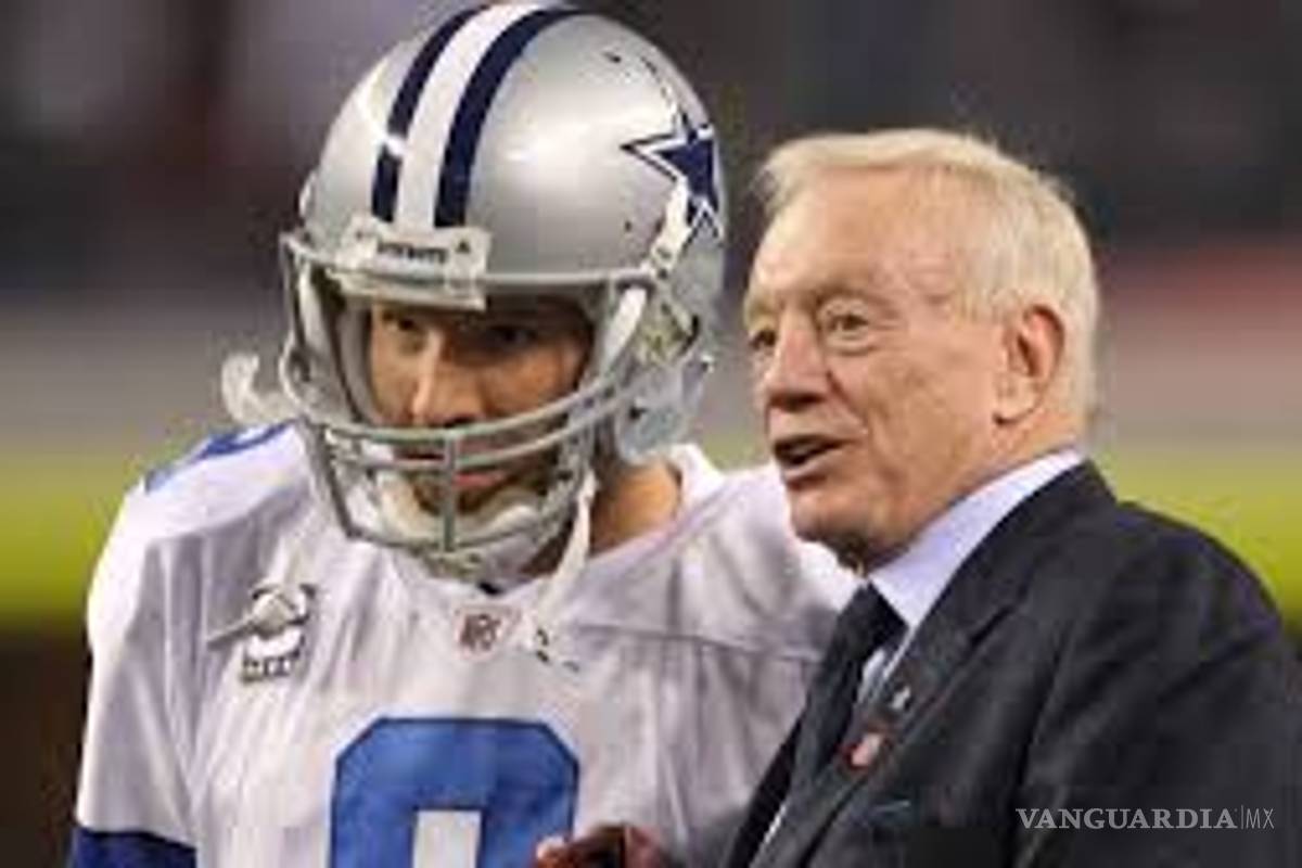 Dueño de Cowboys no quiere que Romo se marche del equipo