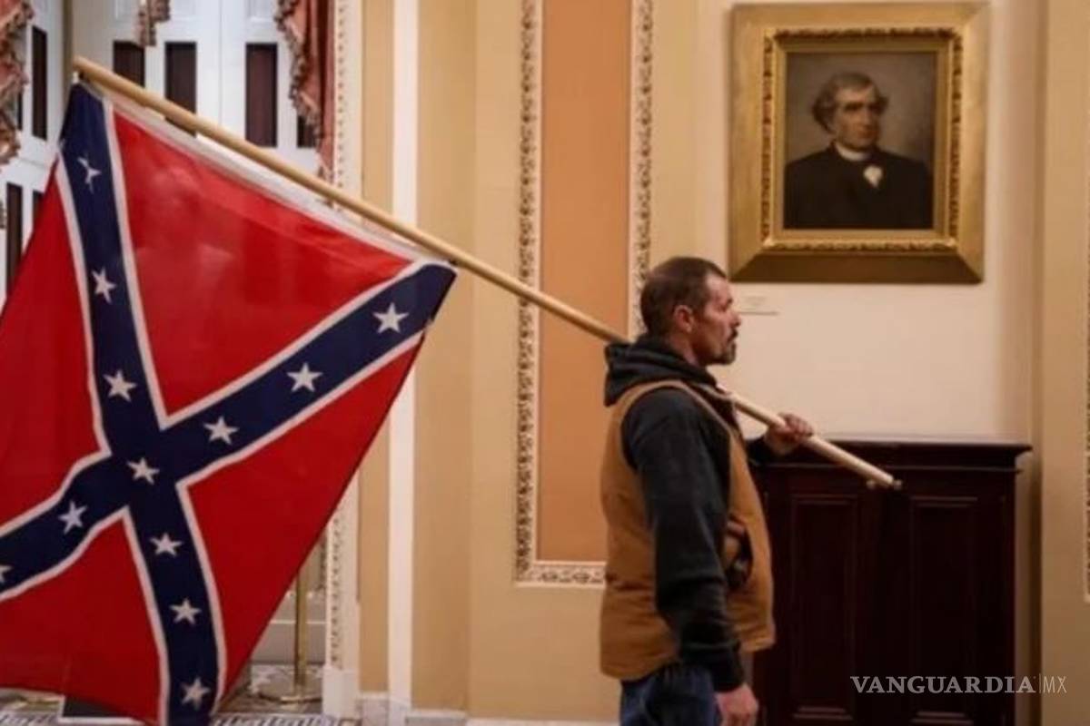 ¿Qué es la bandera confederada?... el símbolo que apareció en el asalto al Capitolio