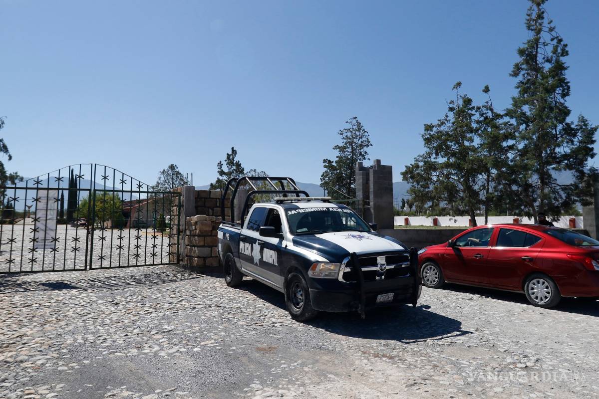 $!Familia da el último adiós a la pequeña Lluvia Estefanía en panteón al norte de Saltillo