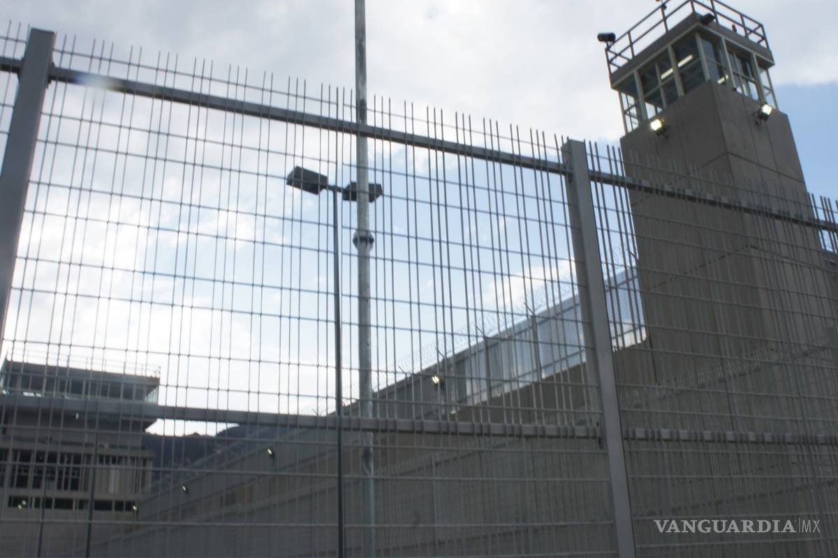 Ingresa Javier Duarte al Reclusorio Norte y será presentado ante juez