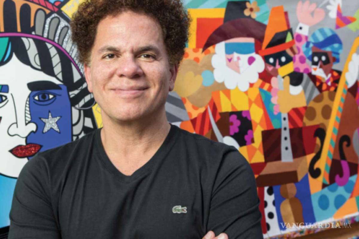 Mujer se molesta con el artista Romero Britto y rompe una de sus piezas con valor de 105 mil pesos